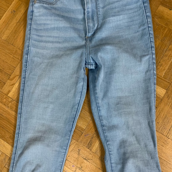 Abercrombie High Rise Jean Legging Light Wash - Picture 8 of 12